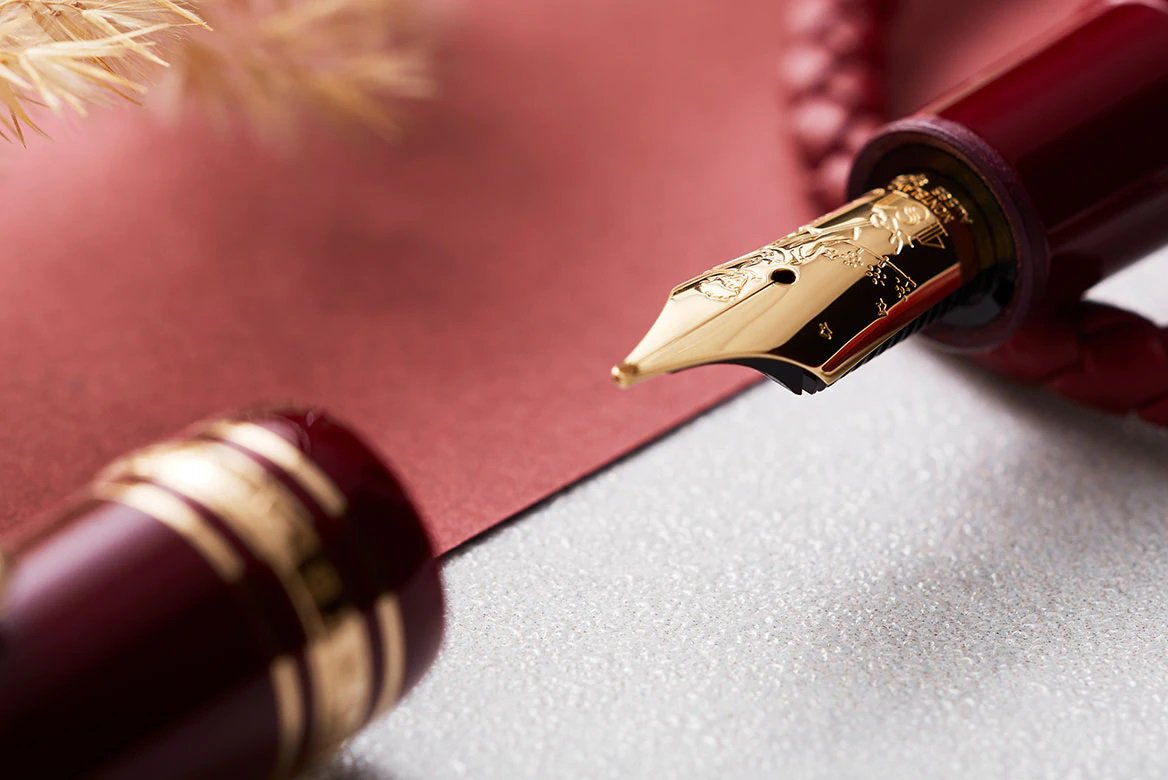 Новая серия Montblanc Meisterstück Le Petit Prince & The Planet («Маленький принц и планета»)