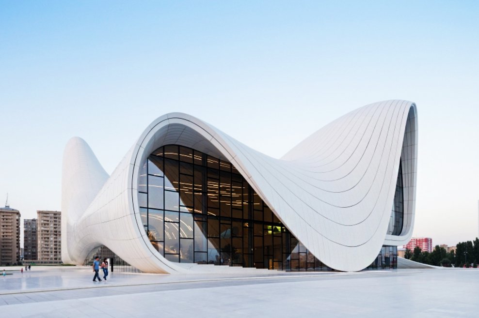 Центр Гейдара Алиева в Баку, созданный по проекту Захи Хадид. Courtesy of Zaha Hadid Architect