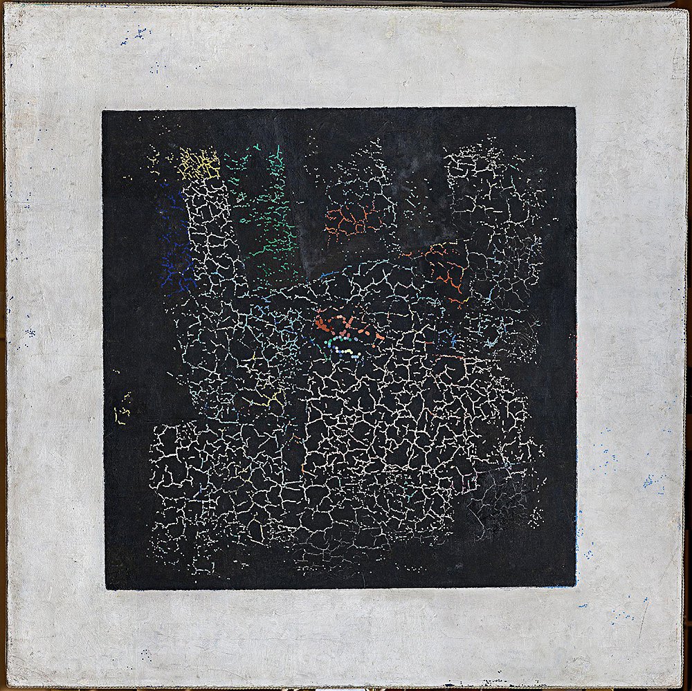 «Черный квадрат» 1915 года — энигматичное произведение, по поверхности которого сейчас идут кракелюры, обнажая то, что написано под ней. Фото: Государственная Третьяковская галерея