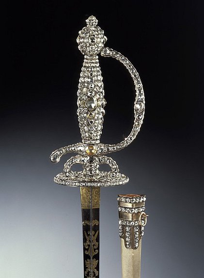 Сабля с ножнами.Кристиан Август Глобиг. Дрезден, 1782-1789. Фото: Polizei Sachsen / Полиция Саксонии