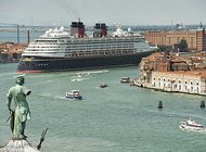 ЮНЕСКО против круизных лайнеров в Венеции