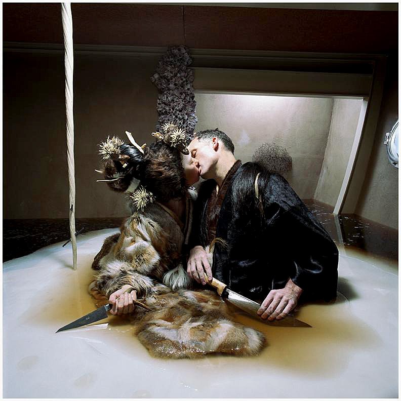 Бьорк, Мэтью Барни. «Рисуя границы 9». 2005. Фото: IFC Film