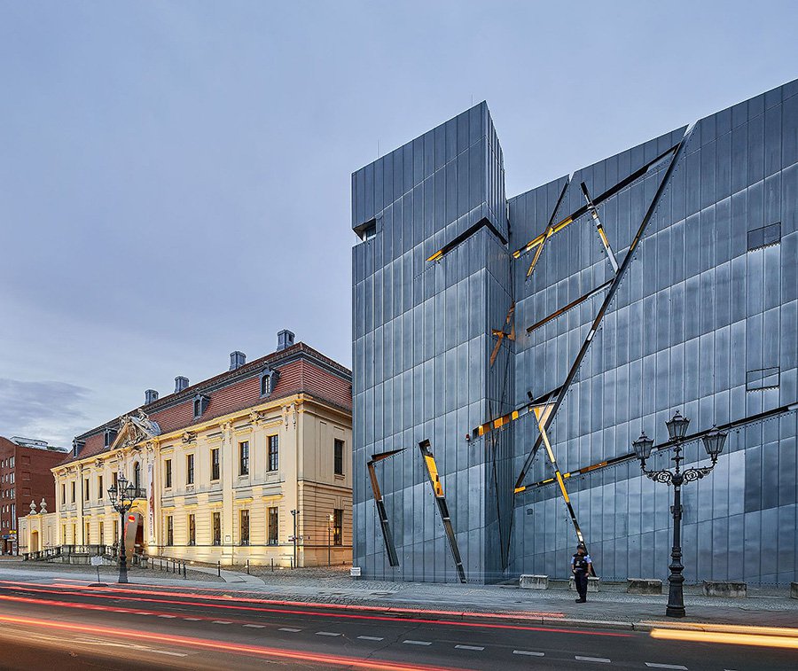 Еврейский музей в Берлине, построенный по проекту архитектора. Фото: Hufton&Crow