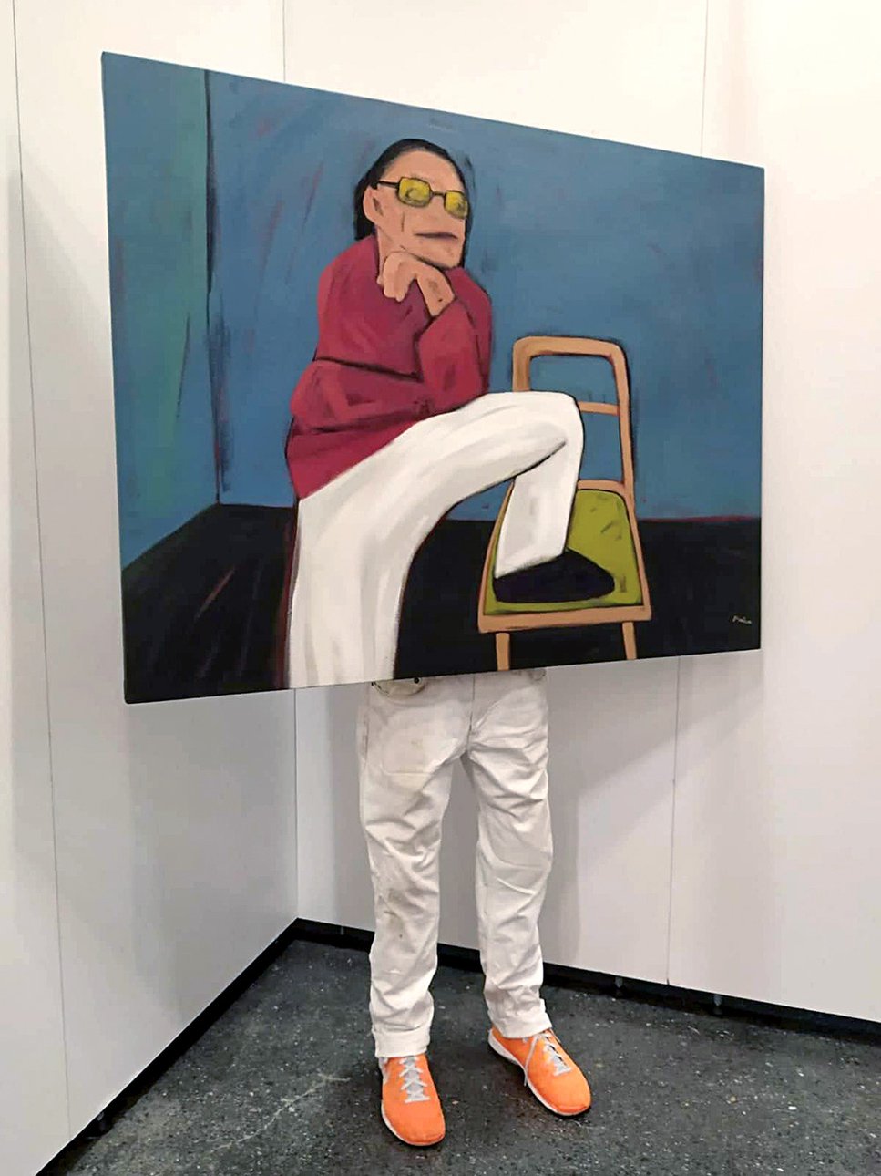 Стенд Project ArtBeat (Тбилиси): живопись Маки Батиашвили и скульптура Джона Рипенхофа. Фото: Анна Савицкая