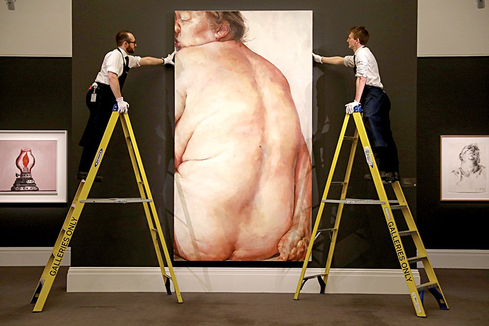 Картина Дженни Савиль «Связь» (Juncture) на предаукционной выставке Sotheby’s в Лондоне в марте 2019 г. Продана за £5,4 млн Фото: Getty Image
