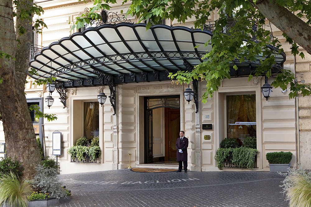 Парадный вход Baglioni Hotel Regina. Фото: Baglioni Hotel Regina