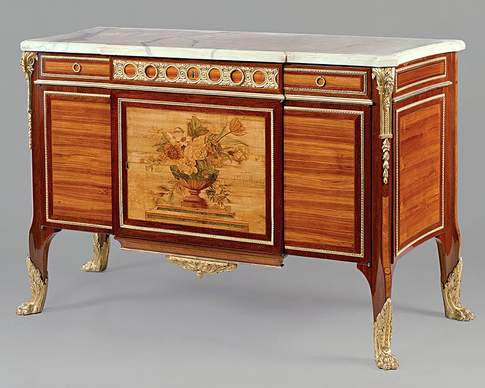 Действительно ли автором этого бюро в стиле Людовика XVI был знаменитый мебельщик XVIII в. Жан- Анри Ризенер, знают только сами братья Кремер. Фото: Kraemer Gallery