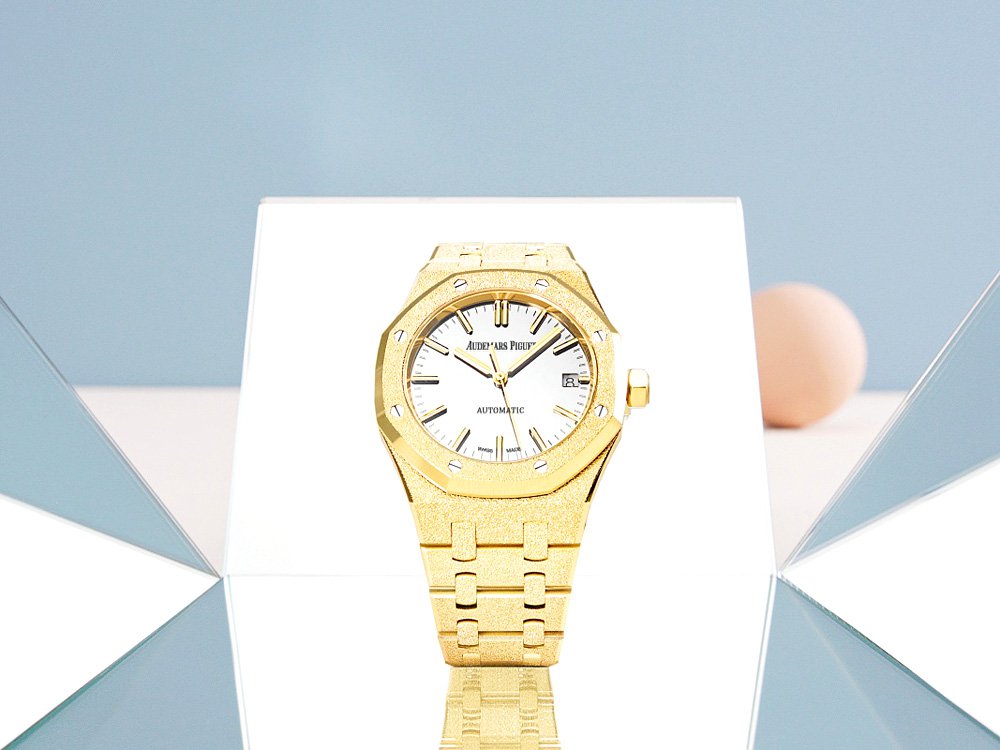 Новая женская модель часов Audemars Piguet Royal Oak Frosted Gold “Carolina Bucci”