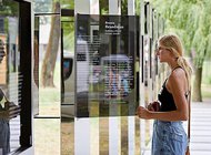 Даниель Либескинд и Кэрил Энгландер установили инсталляцию у ворот Освенцима