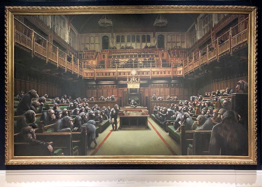 Бэнкси. «Деградировавший парламент». Картина продана за £9,9 млн. Фото: Ильдар Галеев
