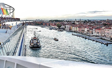 Власти Венеции вводят новый туристический налог