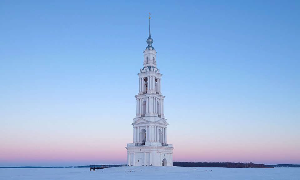 Колокольня Николаевского собора. Фото: Виктор Карасев / Фотобанк Лори