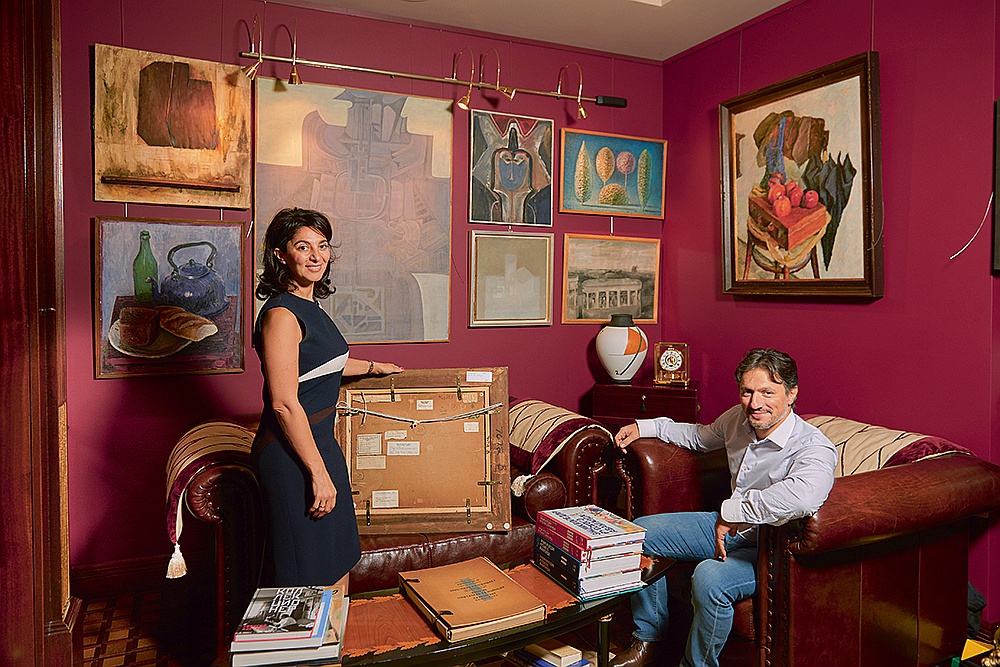 Коллекционер ручек лупен. Русский коллекционер. Русский коллекционер. Коллекционировать картины. Галерея дюран рюэля.